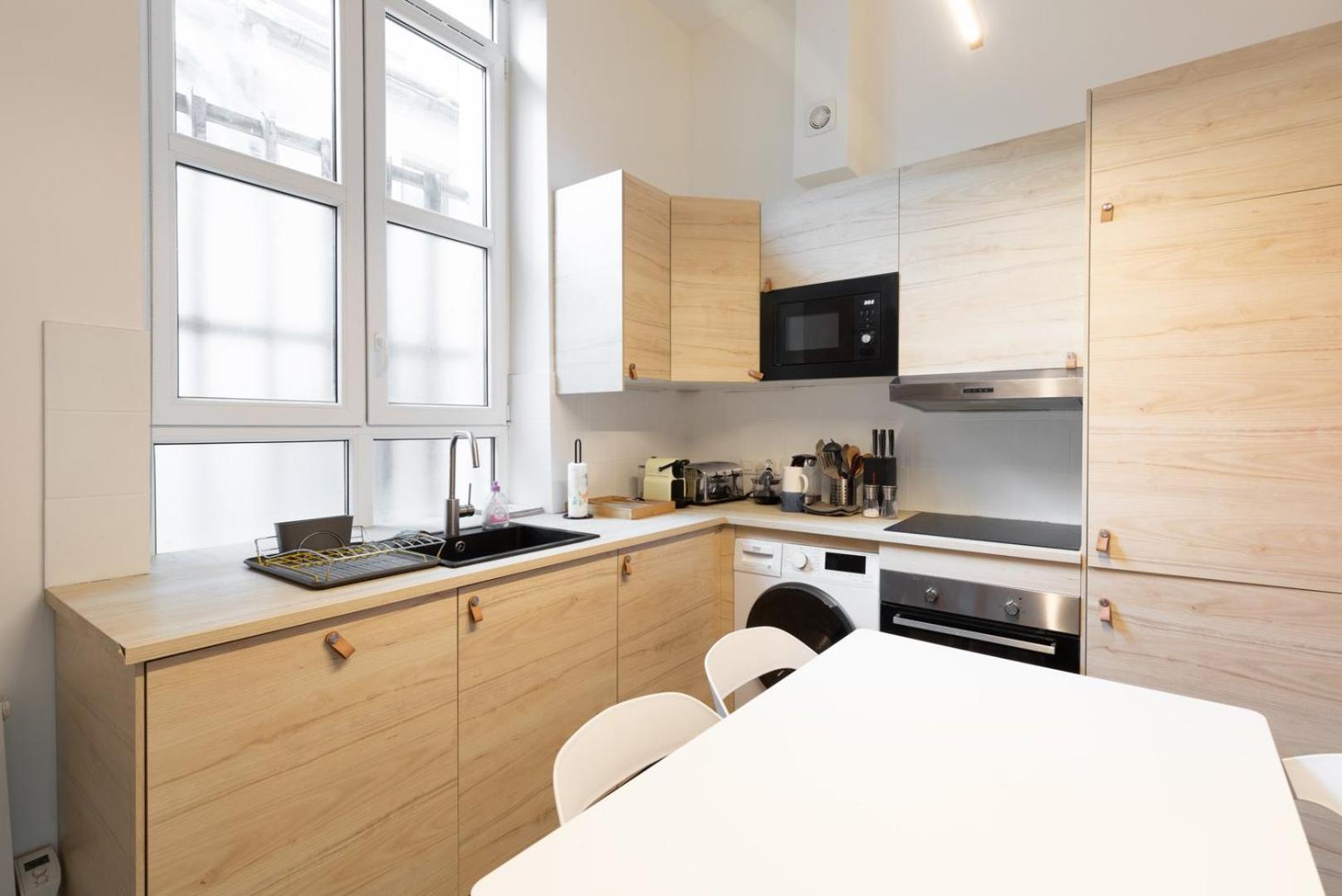 Disponible - Paris - All Equipped Duplex - From 1 To 6 Guests Екстер'єр фото