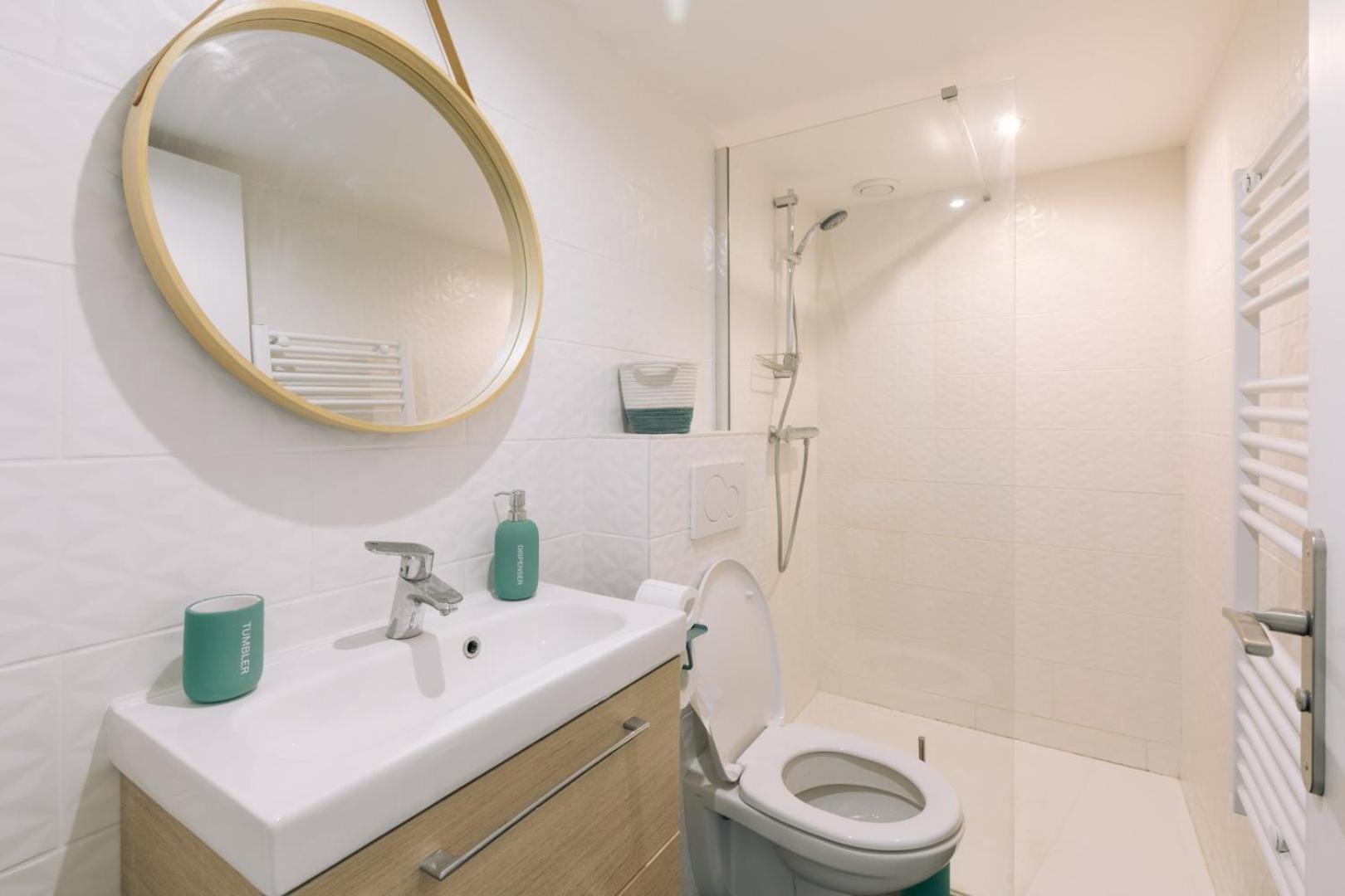 Disponible - Paris - All Equipped Duplex - From 1 To 6 Guests Екстер'єр фото